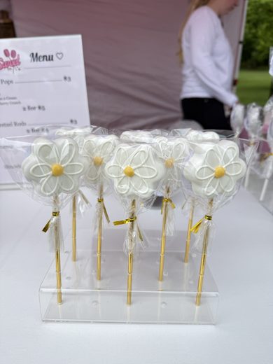 Vanilla Daisy Cakepops
