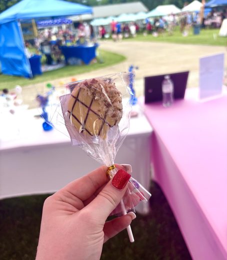 Piña Colada Cake Pop