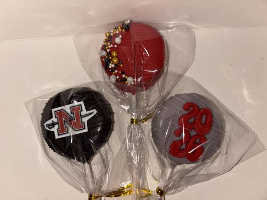 Graduation Cake Pops (Nicholls State)